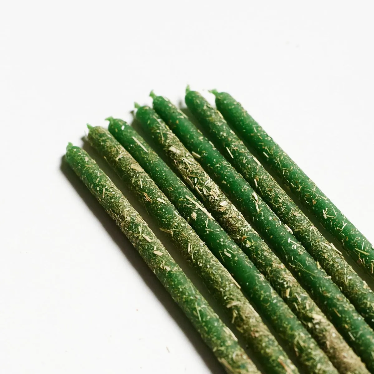 Набор свечей восковых зеленых "Денежный Магнит" с золотарником, 7 шт