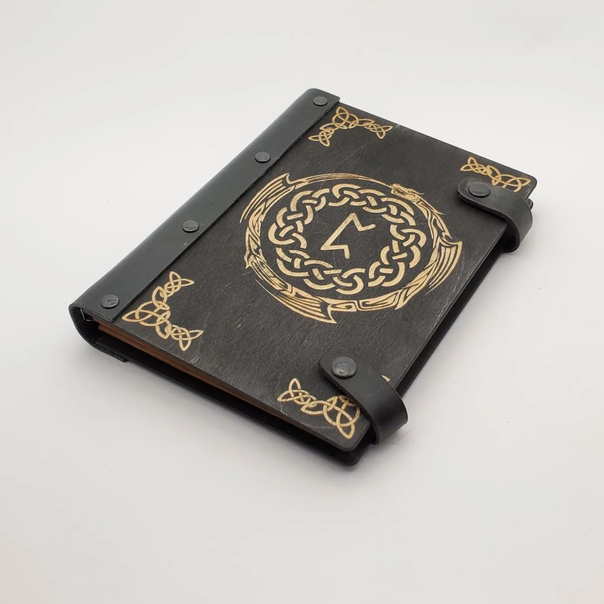 Блокнот для записей "Руна Перт"