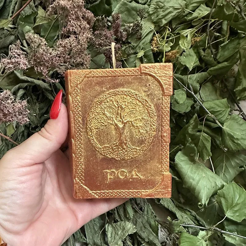 Свеча «Благодарность роду» с ладаном