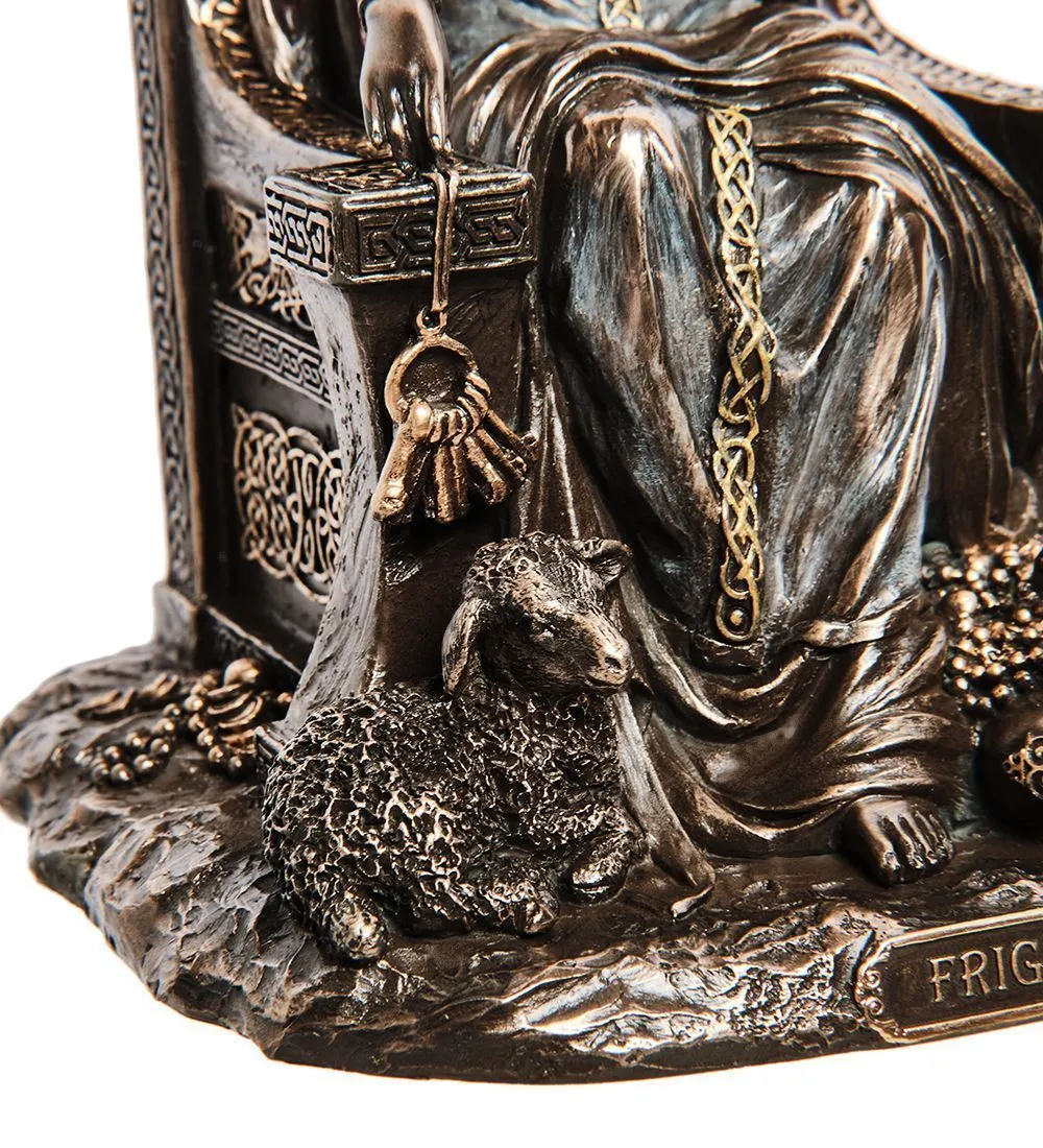 Алтарная статуэтка "Богиня Фригг"