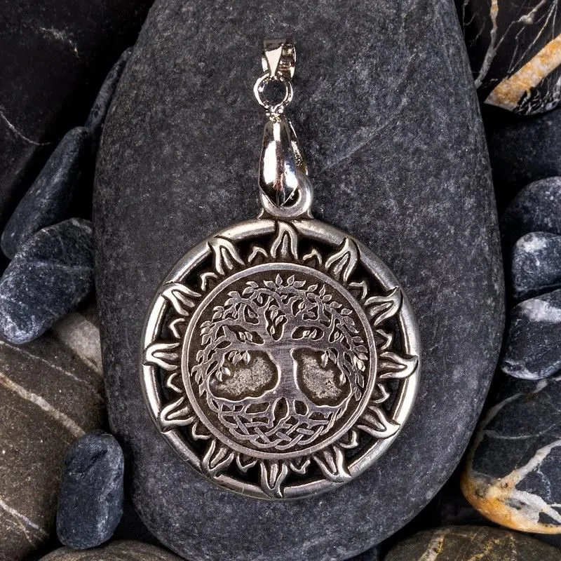 Оберег "Символ Рода" с синей эмалью