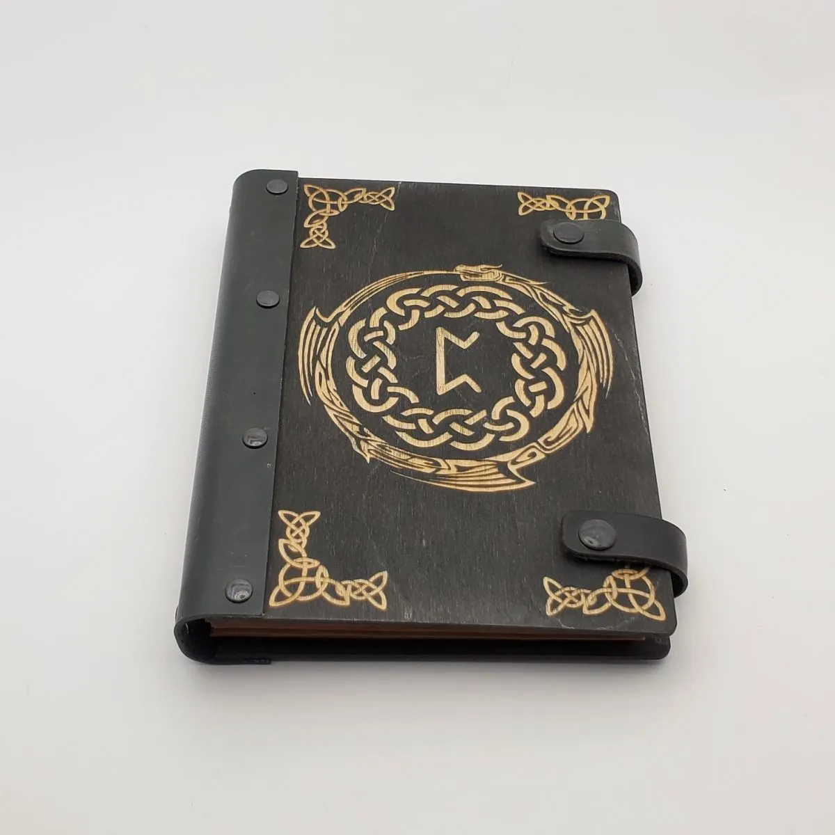 Блокнот для записей "Руна Перт"