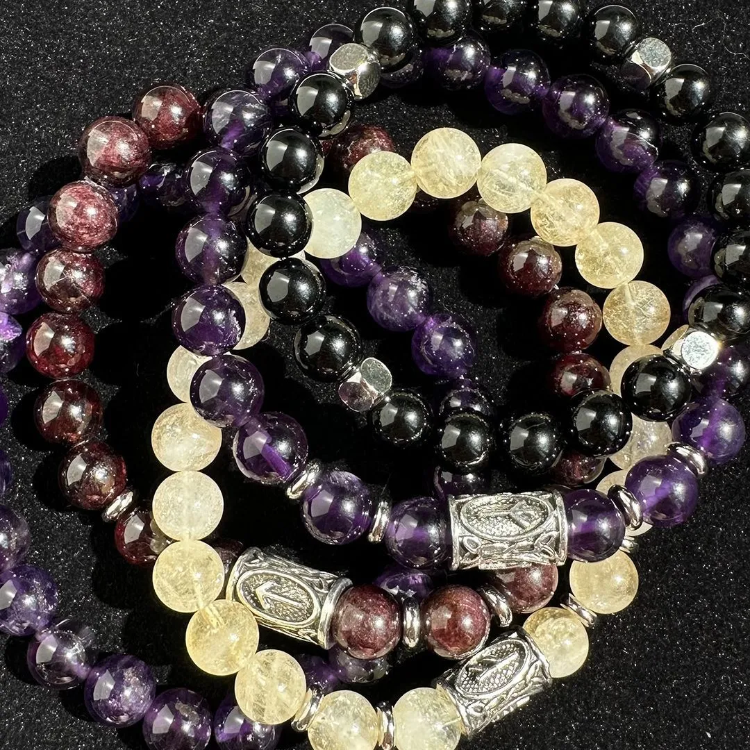 Браслет-талисман с руной Альгиз "Защита и предвидение" из аметиста