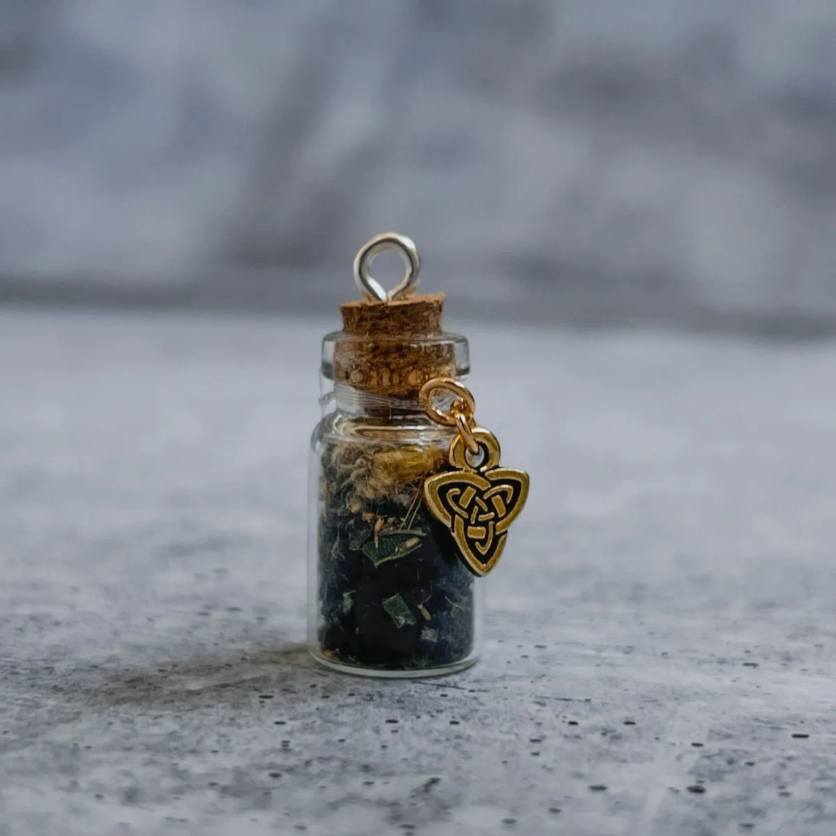 Магическая бутылочка "Защита"