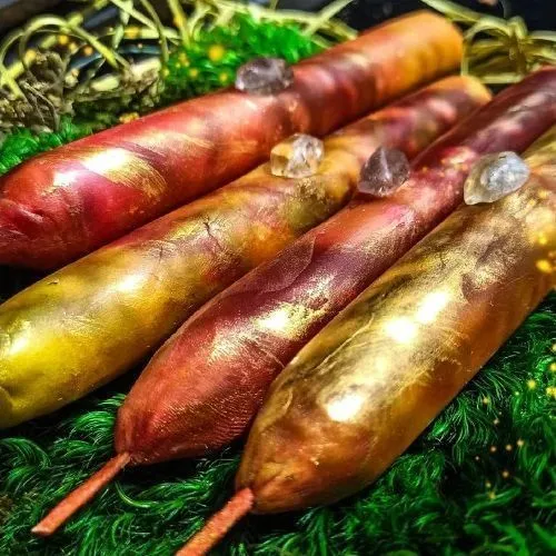 Катаная восковая свеча "Золото Белтейна"