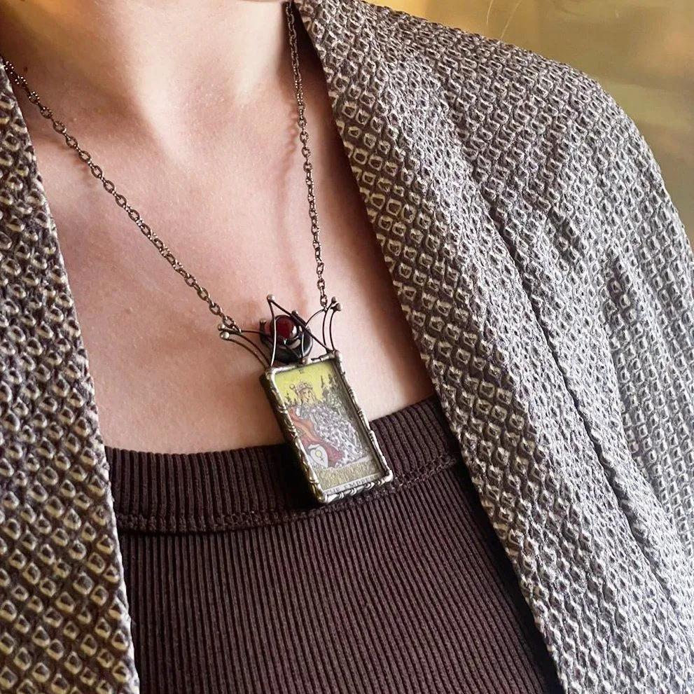 Таро-кулон "Императрица"