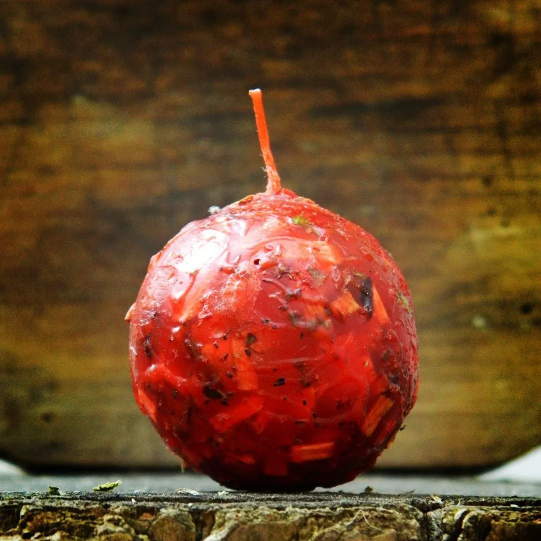 Свеча-шар "Горячая Любовь"