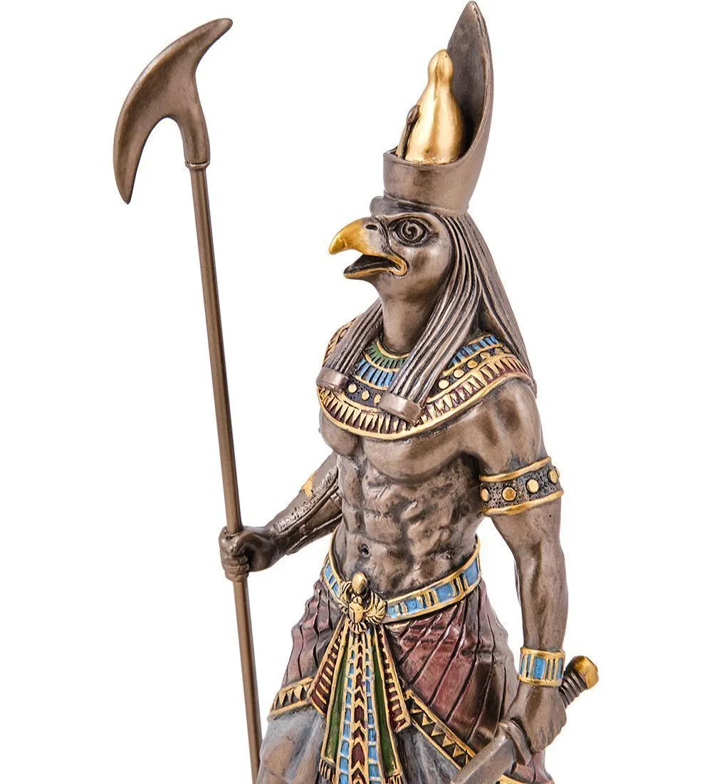 Алтарная статуэтка ''Гор, бог неба и солнца, защитник от зла''