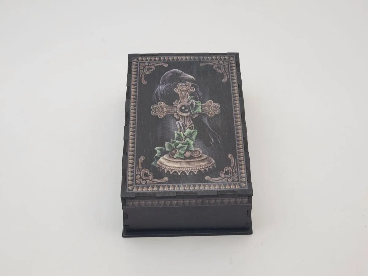 Шкатулка для Таро "Ворон и крест"