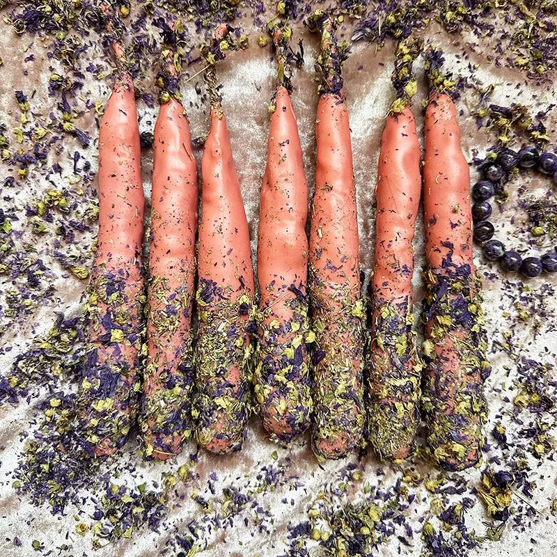 Катаная живая свеча "Поток" с душицей, мальвой, астрой, секретный ингридиент