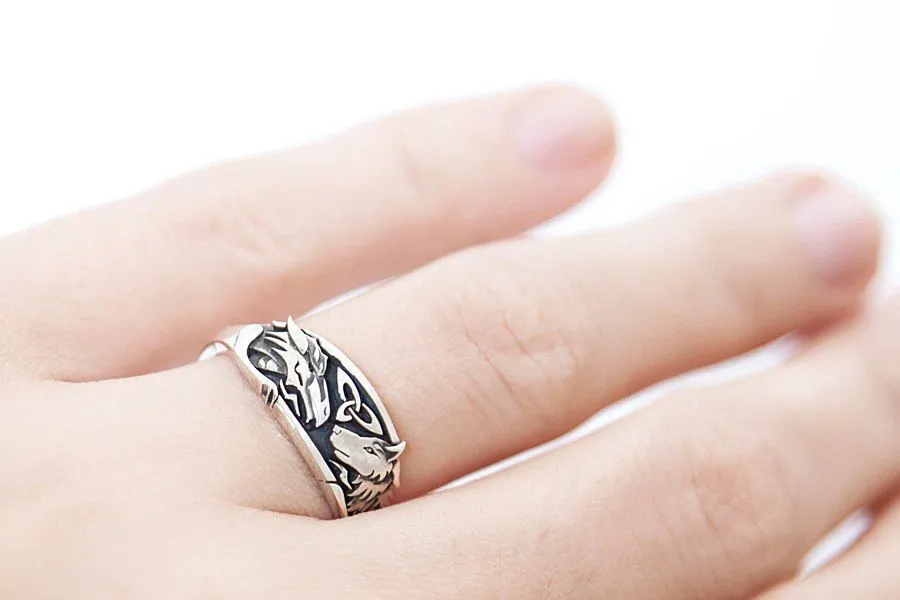 Серебряное кольцо "Дракон и Волк"