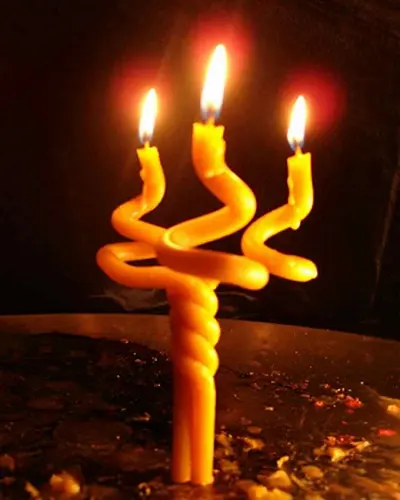Приворот на скрученную свечу для исполнения желания