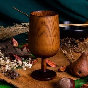 Алтарный кубок из кедра 