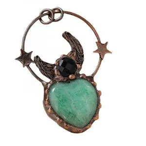 Подвеска из меди и зеленого авантюрина 