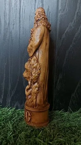 Алтарная статуэтка "Велес" из дерева