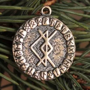 Бронзовый амулет