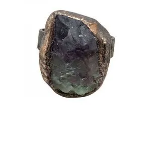 Кольцо из меди с флюоритом 