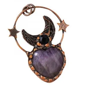 Подвеска из меди в форме сердца с аметистом