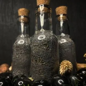 Магическая чёрная соль «Защита полыни»