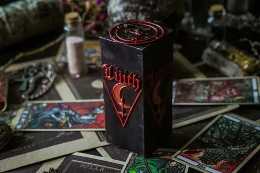 Свеча "Темная Мать Лилит" с ритуалом
