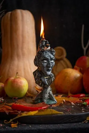 Свеча "Верховная ведьма"