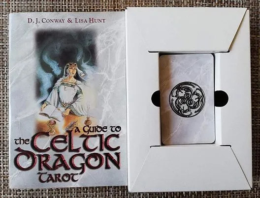 Набор "The Celtic Dragon Tarot" (Таро Кельтских Драконов)
