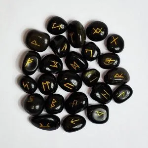 Скандинавские руны из обсидиана