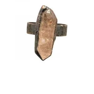 Кольцо из меди с горным хрусталём шестиугольной формы