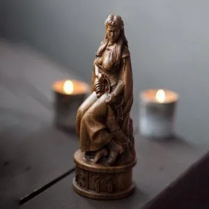 Алтарная статуэтка  