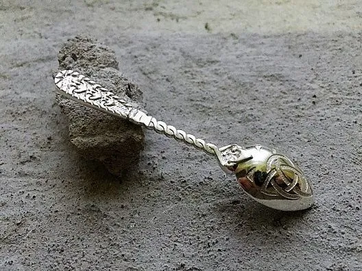 Серебряный талисман "Ложечка"