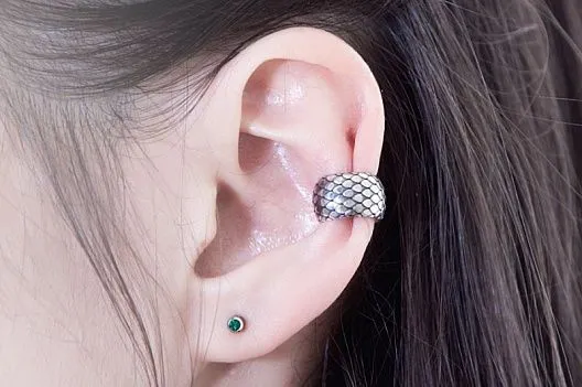 Серебряный кафф "Чешуя дракона"