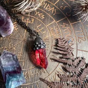 Кулон-кристалл 