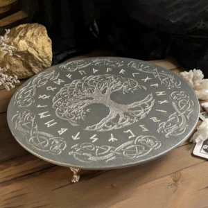 Алтарь серебряный, рунический, руны светятся в темноте