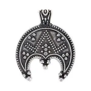 Женский амулет 