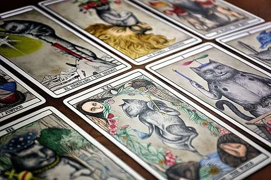 Таро Кошек Аны Хуан (Tarot Cats by Ana Juan)