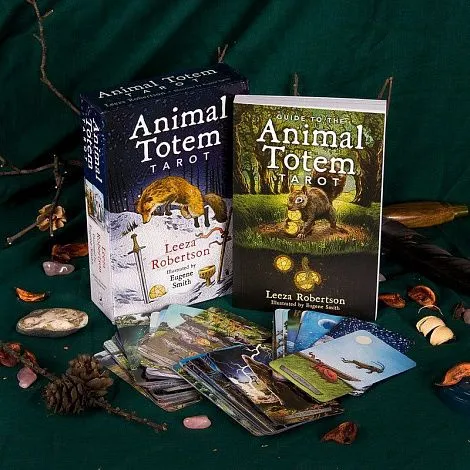 Набор "Animal Totem Tarot" (Таро Тотемных Животных, карты + книга)