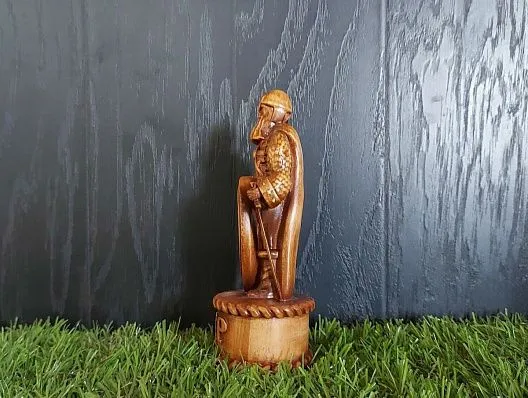 Алтарная статуэтка "Чур" из дерева