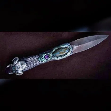 Ритуальный нож "Лилит", гранат и аметист