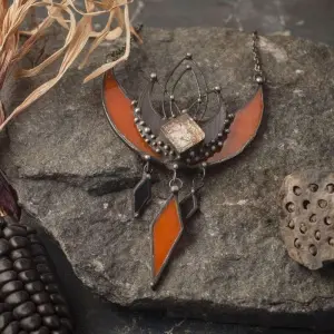 Колье 