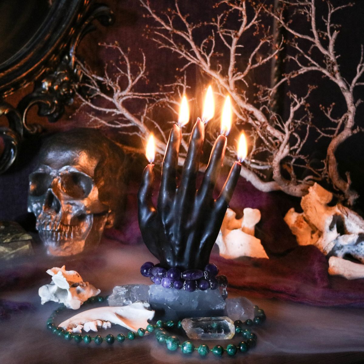 

Ритуальная свеча "Ладонь чародейки"