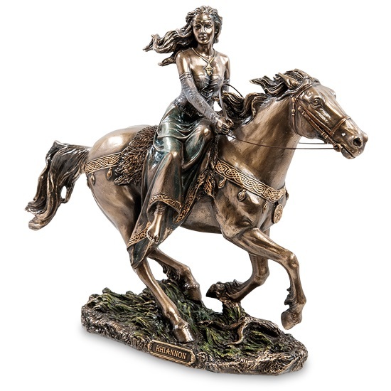 

Алтарная статуэтка "Богиня Рианнон"