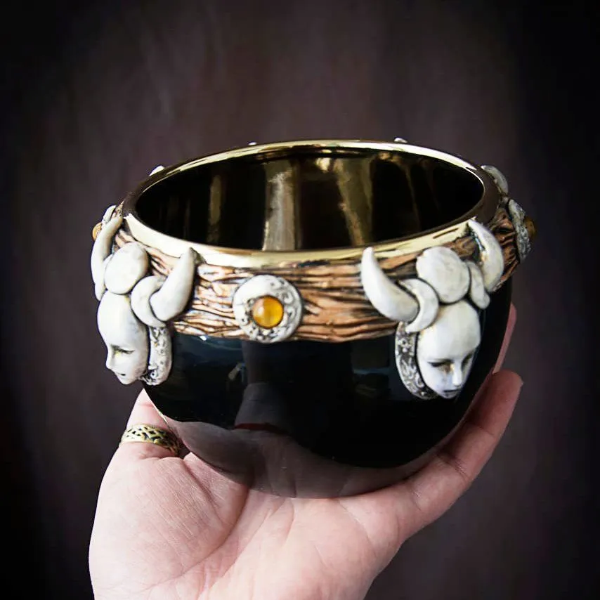 Алтарная чаша "Геката"