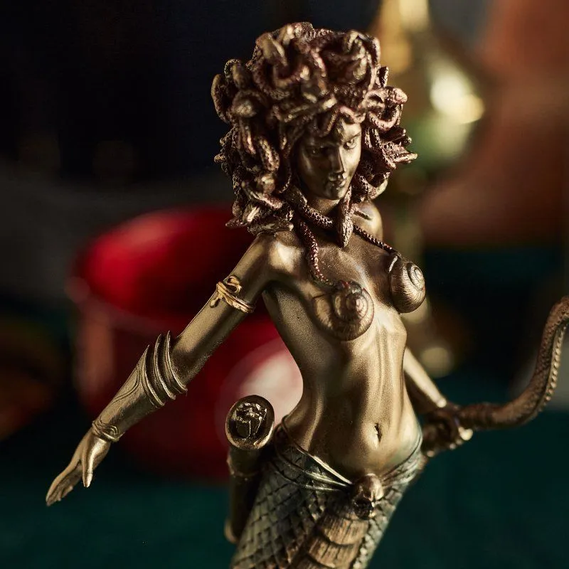 Алтарная статуэтка "Горгона Медуза"