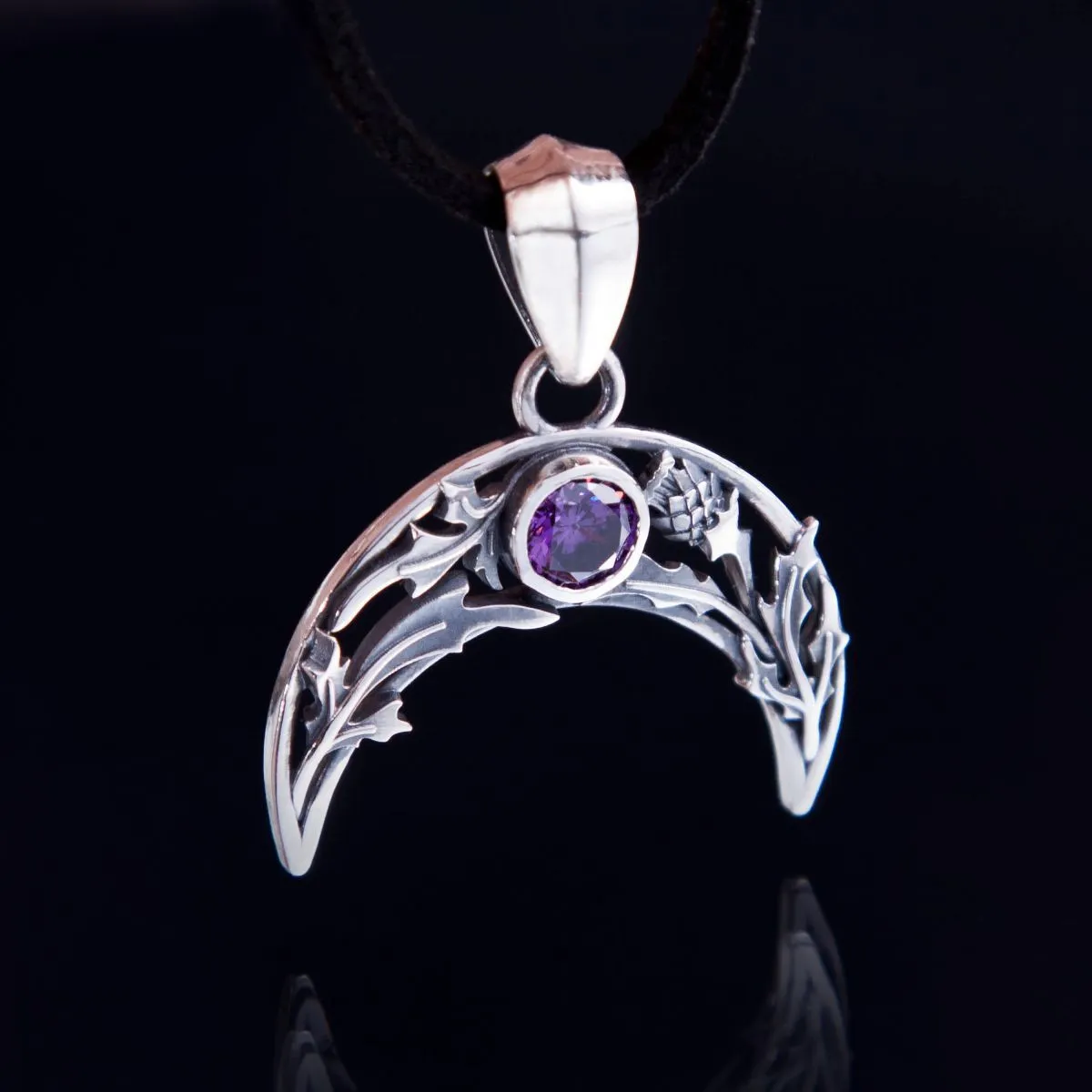 Серебряный кулон "Лунница с чертополохом"