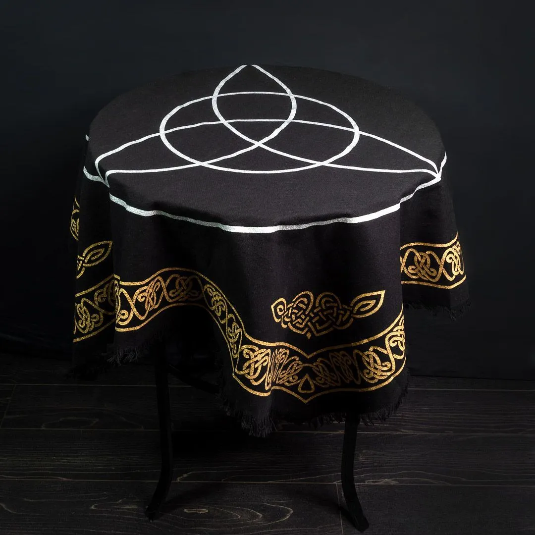 Алтарное покрывало "Лунная пряха" черное, 91 х 91 см
