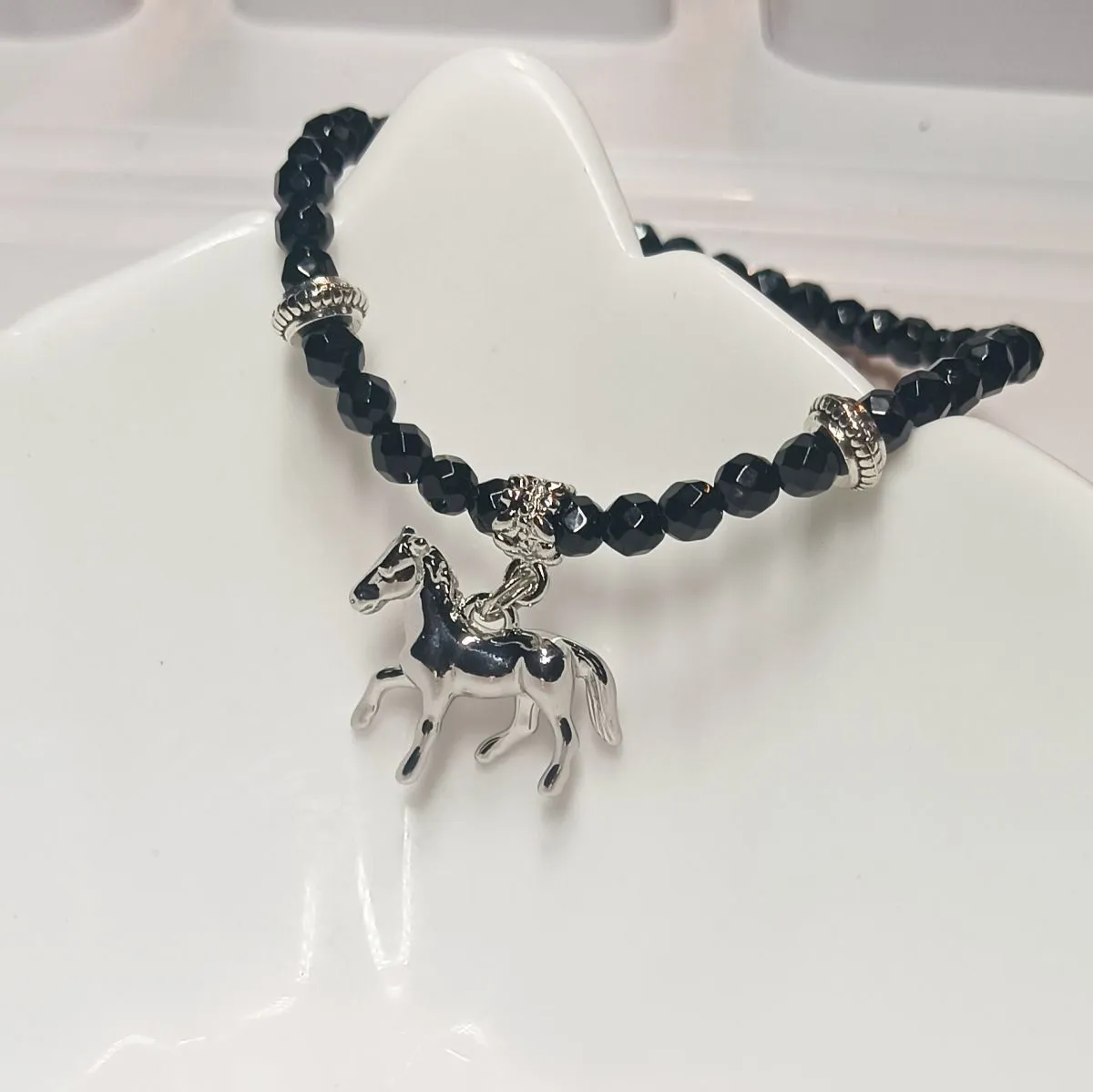 Браслет "Лошадка" с кулоном, чёрный агат