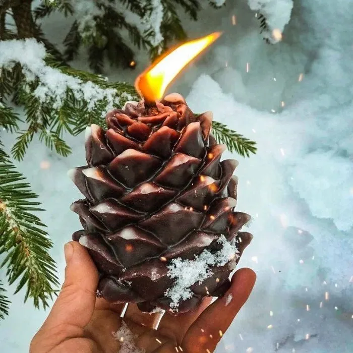 Свеча "Кедровая шишка"