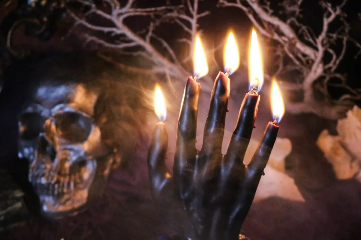 Cвеча "Ладонь чародейки"