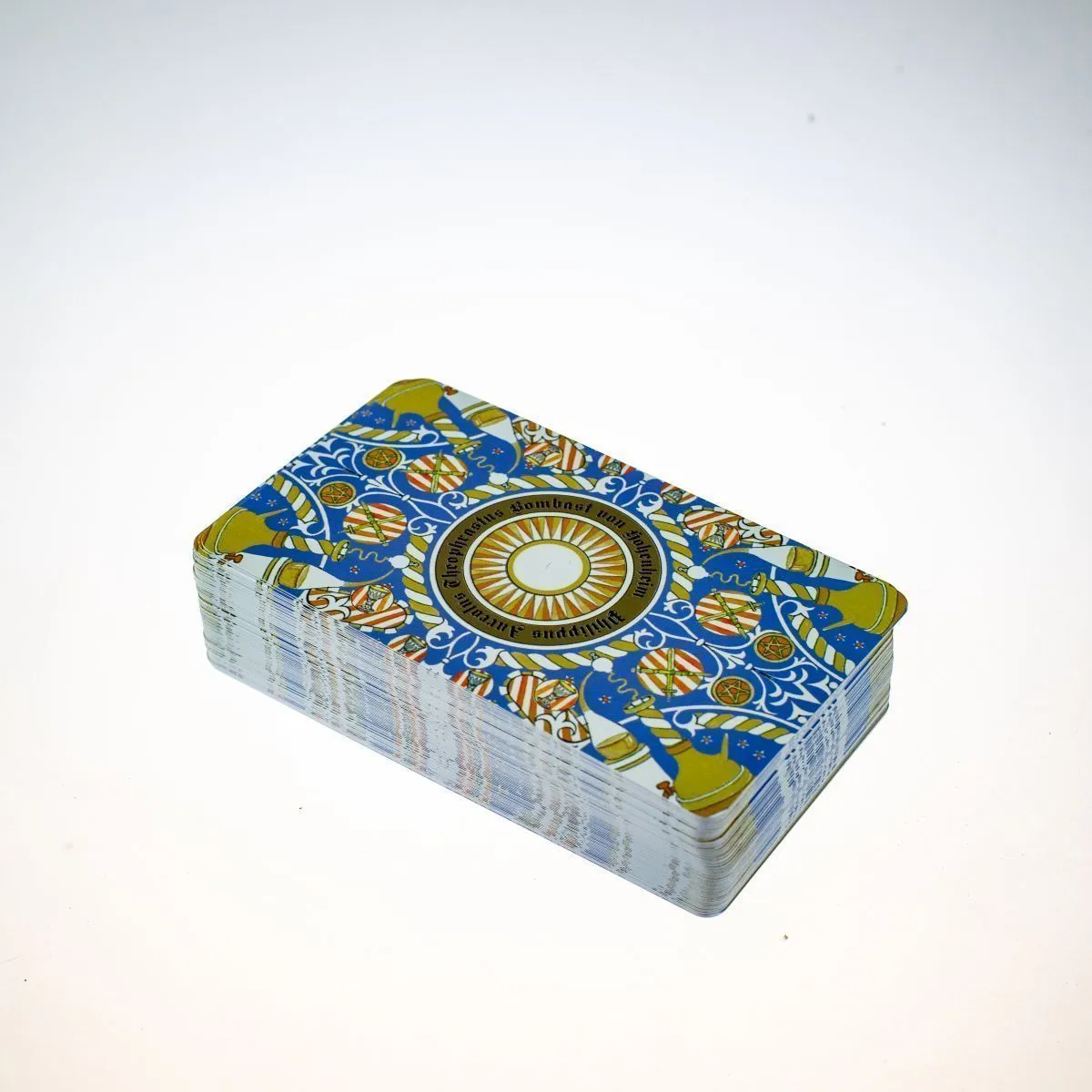 Таро Парацельса В. Скляровой (+ USB-флешка с дополнительными материалами)