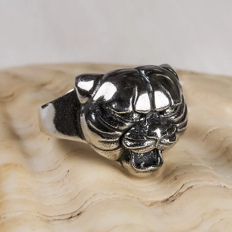 Серебряное кольцо "Пантера"